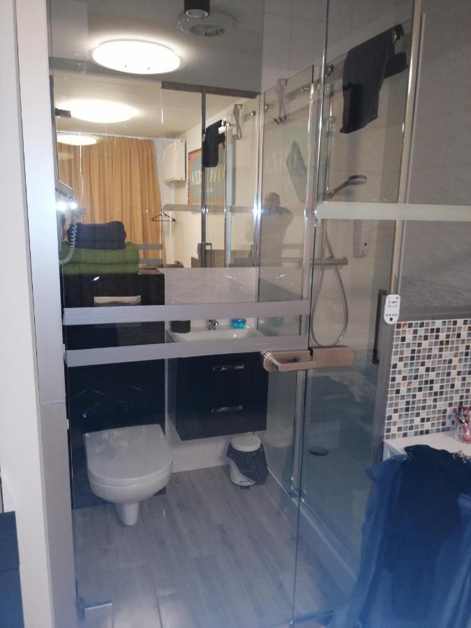 Apartamenty Galeria Polnocna Warsaw Ngoại thất bức ảnh